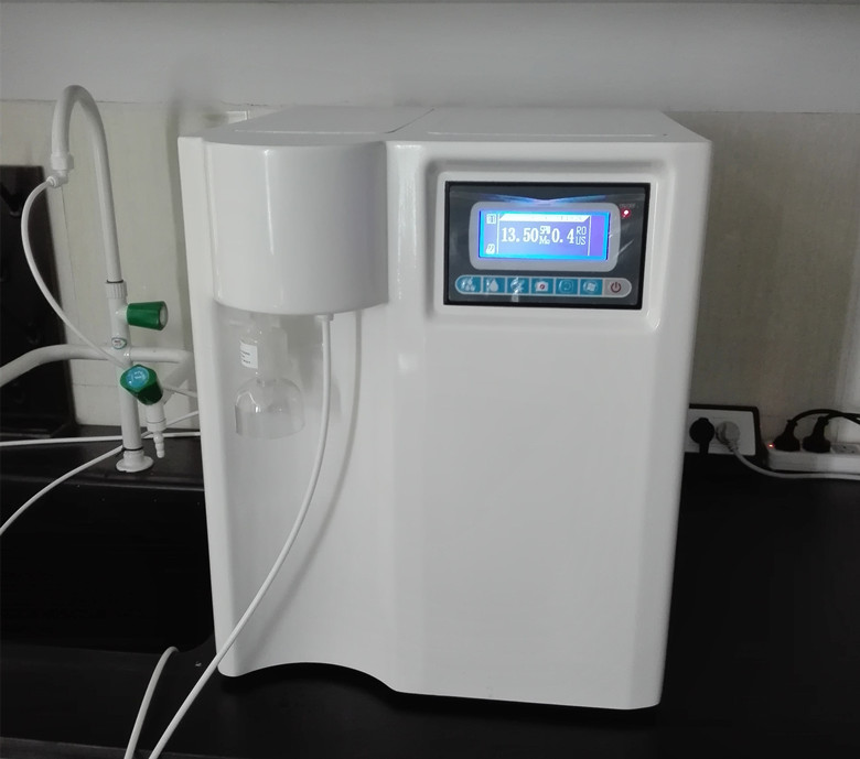 深圳某研究院采購(gòu)JYEC-30型超純水器